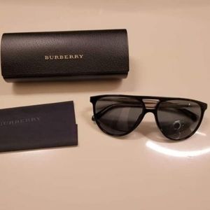 Burberry Sunglsses